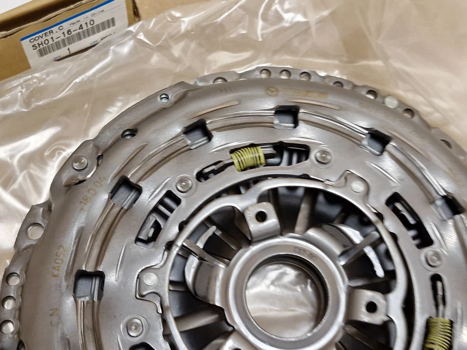 Placa de presión de embrague Mazda 6 GJ CX-5 KE GH 2012-en SH0116410 genuina nueva OEM Foto 4 de 4