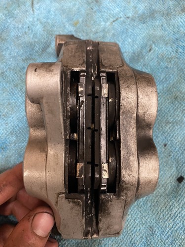 1995 1996 1997 YAMAHA YZF 600 R FRONT RIGHT LEFT BRAKE CALIPER OEM YZF600 95 - Picture 12 of 17