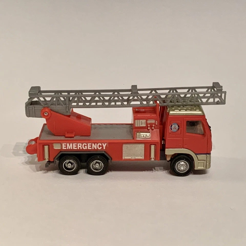 Camión de bomberos Kentoys con escalera extensible Volvo vehículo de emergencia juguete 1998 Foto 4 de 4