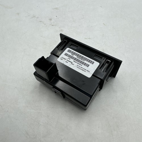 JEEP GRAND CHEROKEE L CENTER CONSOLE REAR USB CHARGING PORT OEM 2022 - 2023 - Picture 3 of 10