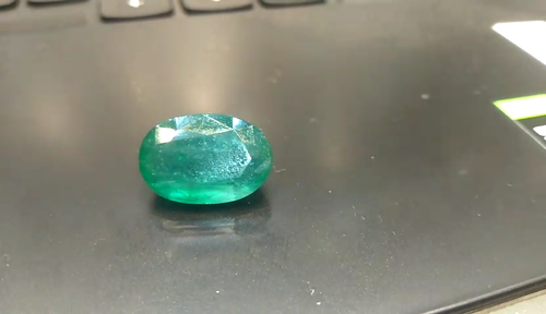 Natural Emerald / Panna - Zambian Mines - 11.09 carats - Lab Certified - Video 1 of 1