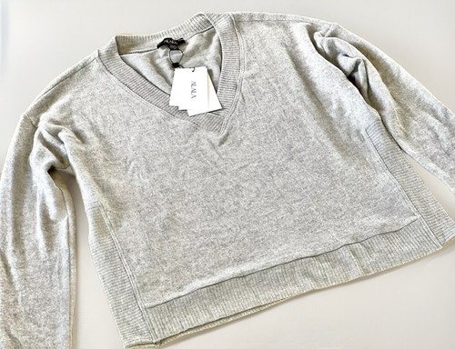 $135 NWT ALALA V-Neck Wander Sweater Glacier Grey Side Slit Fuzzy Cozy Soft XS - 第 2/11 張圖片