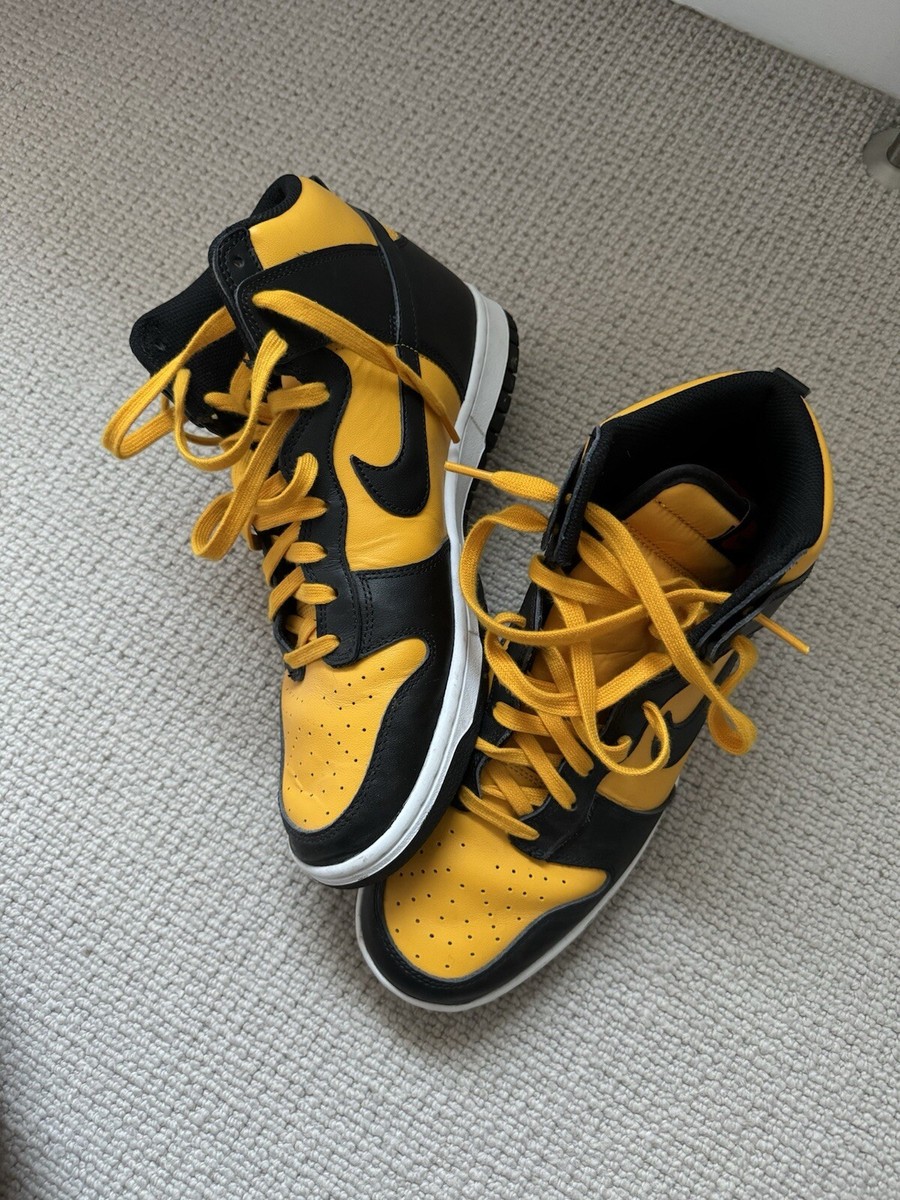 Black and yellow dunk high sales
