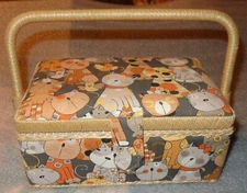 VINTAGE 1990'S CAT THEMED DESIGN THREAD CHEST SEWING NOTIONS STORAGE BOX WOOD