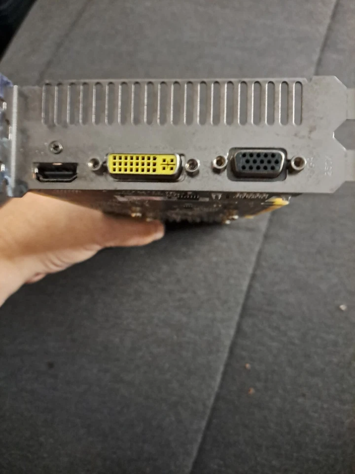 XFX NVIDIA GeForce GTS 250 DVI HDMI 1GB DDR3 PCI Express 2.0x16 Graphics Card - Image 4 of 4