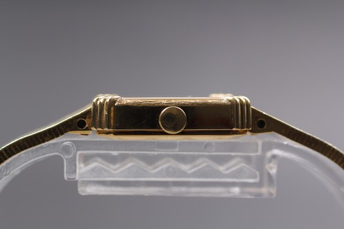 Vintage 1979 Exc+5 Seiko Bracelet 1400-5480 Gold Square Qz Womens Watch JAPAN - Picture 9 of 12