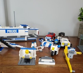 Lego City Police Command Centre Set 7743 Collectible Toys