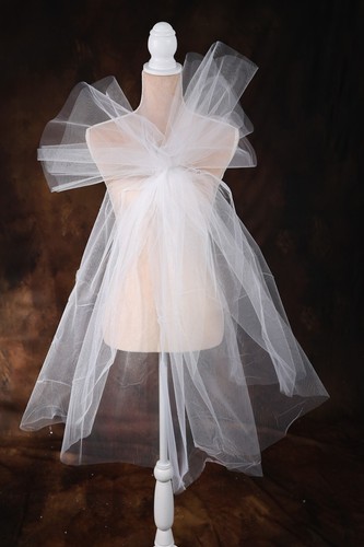 White 108 In Wide Tulle Fabric By The Yard 01 - Picture 2 of 12