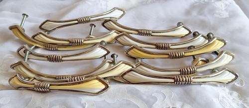 Lot of 16 VTG 50s Metal Silver Yellow/White HANDLE CABINET, DOOR, DRAWER PULLS - Picture 4 of 6
