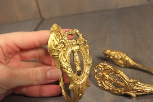 Antique French Gilt Bronze Curtain Tiebacks Wall Hooks Pair Louis XV Style 1800s - Picture 3 of 10