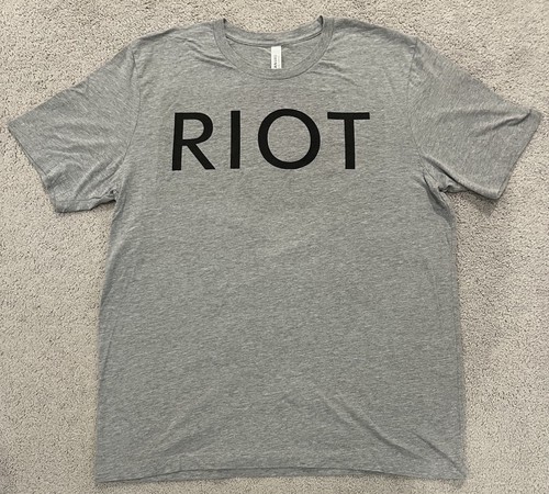 It’s Always Sunny In Philadelphia Gray RIOT Mac Tee T Shirt Size XL X-Large