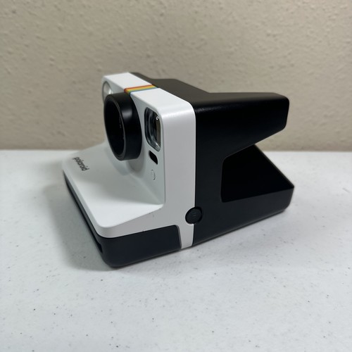 Genuine Polaroid Now PRD009072 Instant Camera - White/Black - Picture 3 of 7