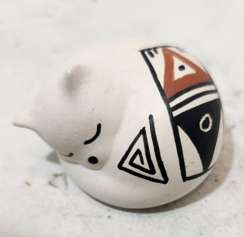 Native American Acoma New Mexico Pottery Miniature Cats Signed P Jim Set of 2 - Picture 3 of 19