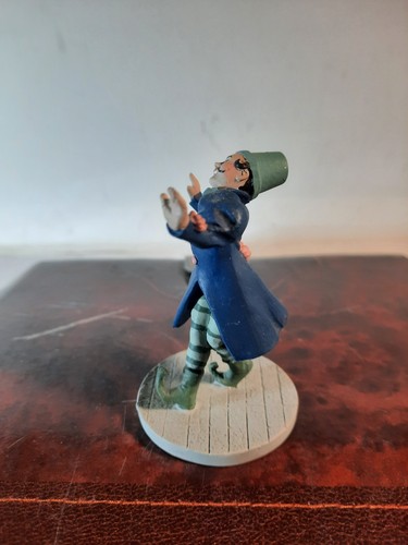 Figura Franklin Mint Mago de Oz 1988 Munchkin Man Lowe’s Turner libro incl. - Imagen 4 de 5