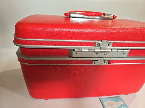 Vintage RED Samsonite Silhouette Vanity Train Luggage Cosmetic Case/Tray 2 KEYS - Picture 14 of 21