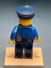 LEGO City Minifig cty0458 - City Officer - Light Scratches/No Cracks