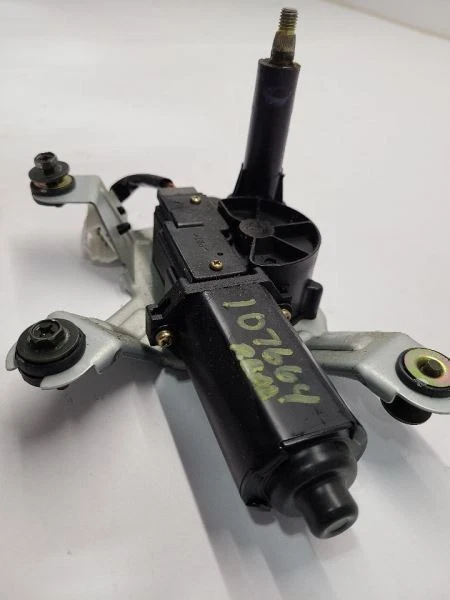 04 - 09 NISSAN QUEST Rear Wiper Motor OEM - Image 3 of 4