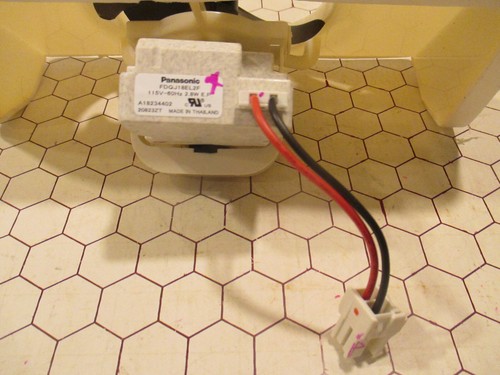 5304532557 Evaporator Fan Motor for Frigidaire Refrigerator - Picture 2 of 5