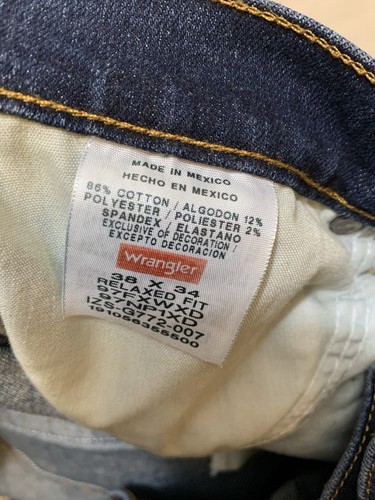 Men’s Wrangler Relaxed Blue Jeans Sz:38x34 Cotton blends Flat Front Five Pocket - Picture 4 of 4
