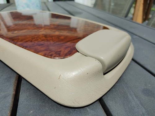 1999-2007 FORD EXCURSION SUPER DUTY CENTER CONSOLE LID ARMREST TAN WOODGRAIN OEM - Picture 6 of 13