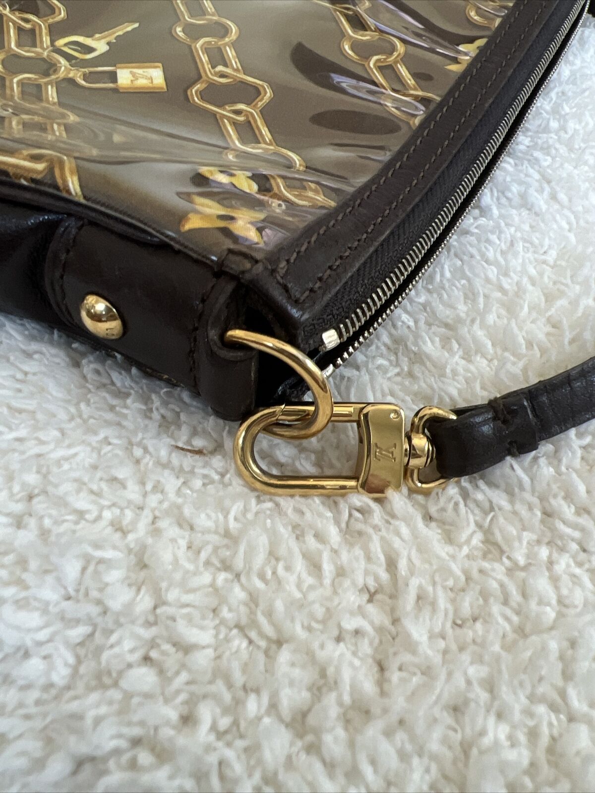 Louis Vuitton TAURILLON 2022 Cruise Exclusive online prelaunch - s lock  sling bag (M58486, M58487)