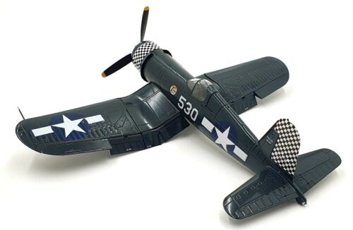 Hobby Master 1/48 Scale HA8208 - Vought F4U-1D Corsair White 530 VMF-312 1945 - Picture 2 of 6