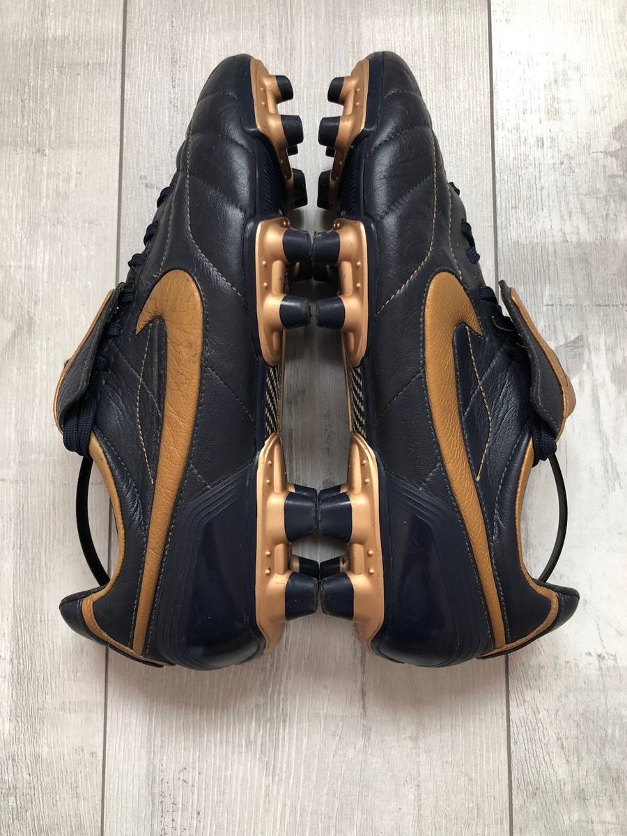Ronaldinho × Nike Tiempo Legend 2006 Nike Tiempo SG Legend II Elite Black R10 Ronaldinho Leather