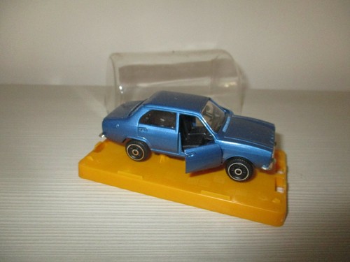 FORD ESCORT POLISTIL EL.60 SCALA 1:43 - Foto 2 di 2