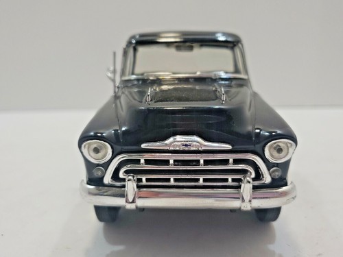 Diecast - 1/28 SS7605 1957 Chevy Cameo Pickup Truck - Black - Picture 2 of 8