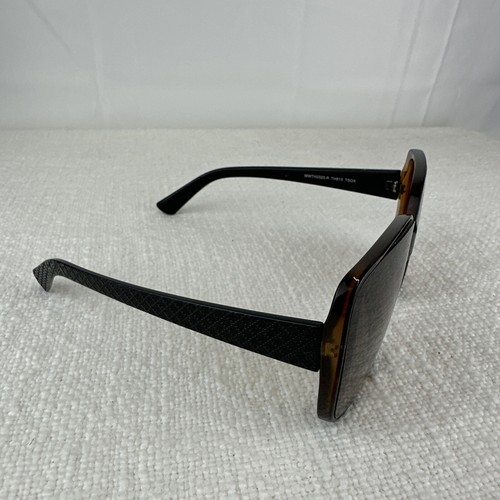Tahari Brown Spotted Women’s Sunglasses - WWTH0325-R TH815 TSOX - Used - Picture 3 of 10