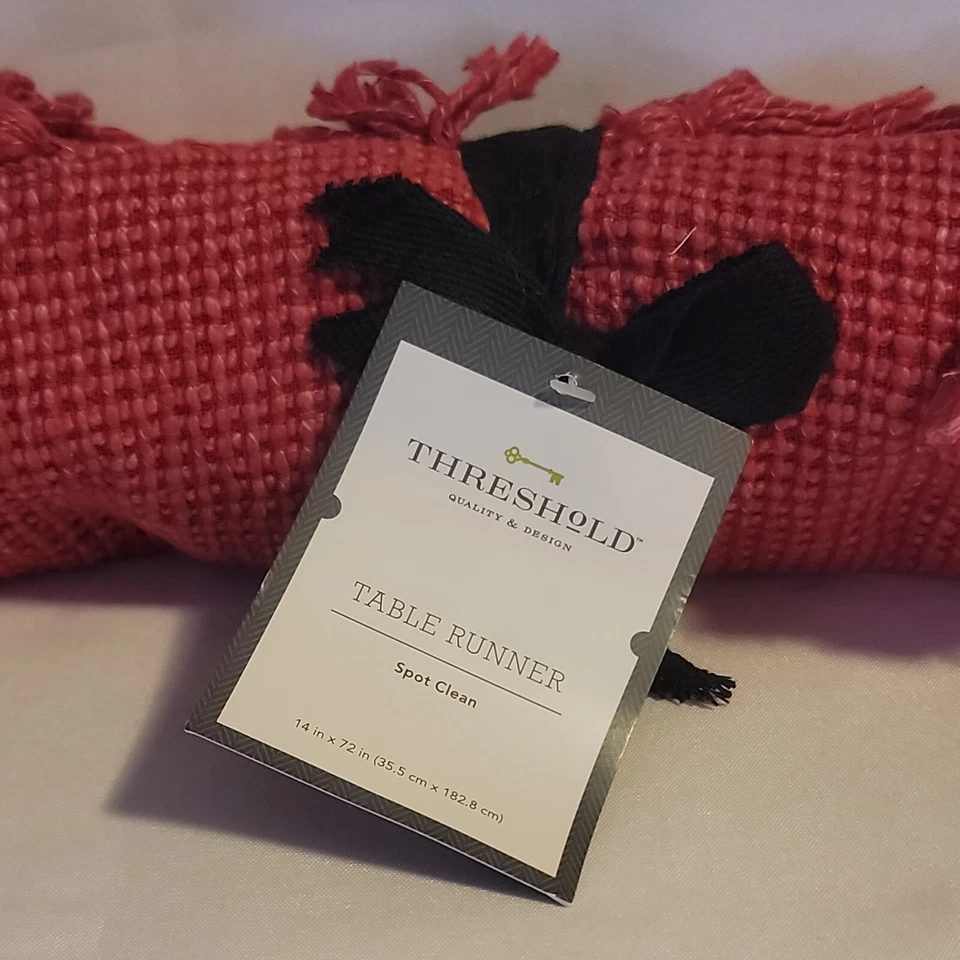 Threshold Table Runner 14x72" Knitted Front Cotton Back Red Fringed - Image 2 of 4