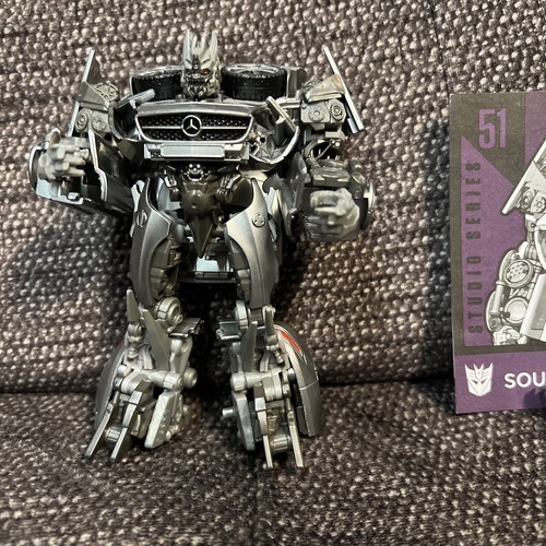 TRANSFORMERS Studio Series 51 (Dark of the Moon) SOUNDWAVE Deluxe 100% COMPLETE - Picture 2 of 4