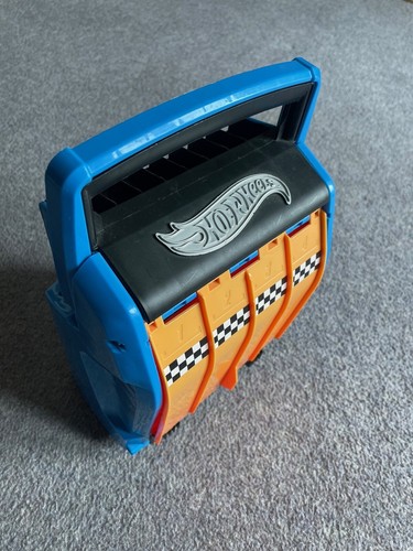 Hot Wheels RACING BATTLE CASE Set USED Car Race Track 2in1 STORE ’n’ RACE Intek - Picture 6 of 8