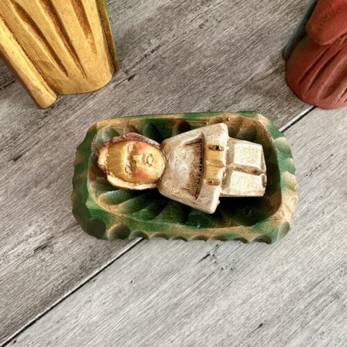 16 Piece Wooden Nativity Set Hand Carved Painted Wood Vintage Philippines - Picture 4 of 14