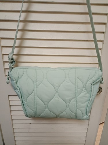 Vera Bradley federleichte Umhängetasche in ruhigem Mint - Bild 2 von 5