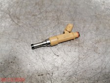 Injecteur Toyota AVENSIS