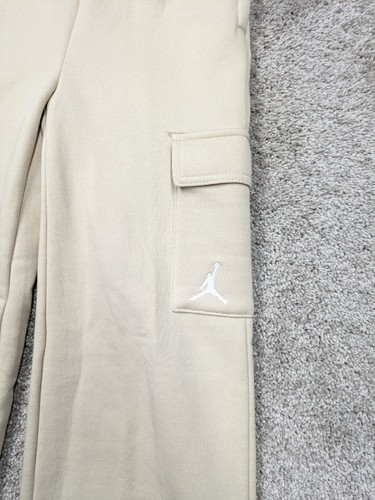 $45 Jordan Sweatpants Girls M Medium Creme Cargo Pocket NWT - Picture 2 of 10