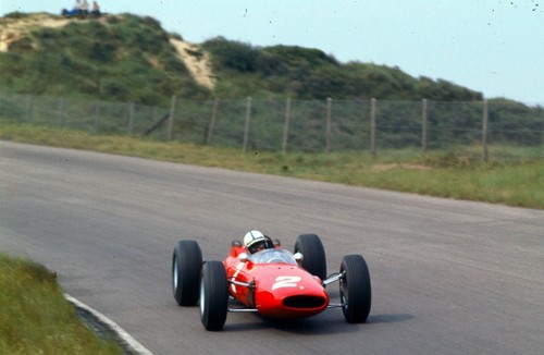 NEWS Casco Helmet F1 JOHN SURTEES 1964 FERRARI SPARK 1:5 +Magazine no Minichamps - Foto 9 di 9