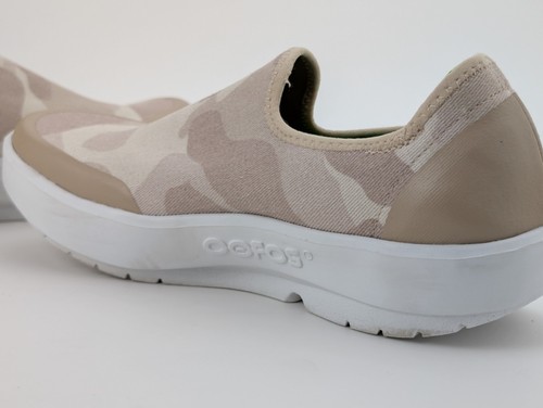 Oofos OOmg eeZee scarpe sneakers basse da donna taglia 7,5 slip on marrone mimetico - Foto 10 di 10