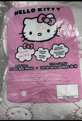 Hello Kitty Ultra Soft Standard/Queen bed pillows set of 2 pink/white - Picture 2 of 2