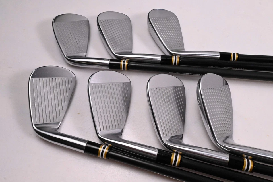 Mizuno Pro 243 Irons / 4-PW / X-Flex Fujikura Axiom Velocore 105 Shafts - Image 3 of 4