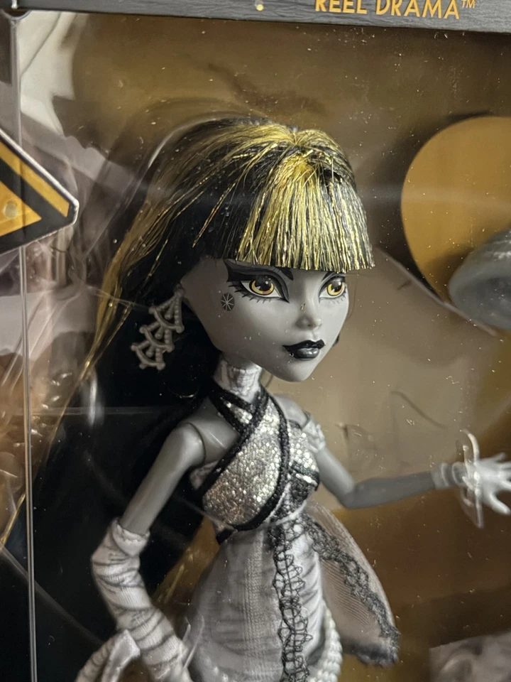 Monster High Reel Drama Cleo De Nile Doll - Image 3 of 4