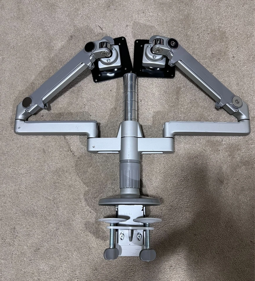 Humanscale M/Flex Dual Monitor Ständer Arm Klemmhalterung M8 2 VESA-Platten