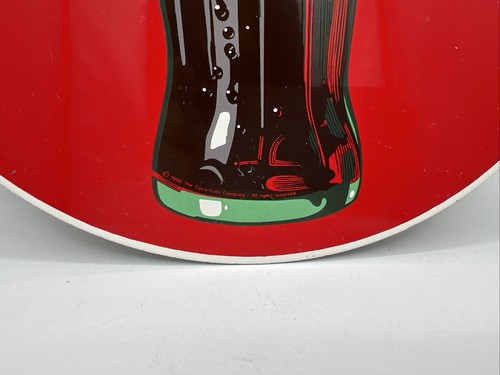 Vintage 1990 Coca Cola rund flach Metall Porzellan / Emaille Coke Werbeschild - Bild 2 von 7