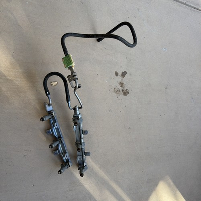 #ad Acura Mdx Honda FUEL RAIL W INJECTOR SET 16450 R70 A01 OEM $39.99