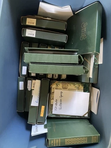 Shelia's Collectible Houses Dozens NIB