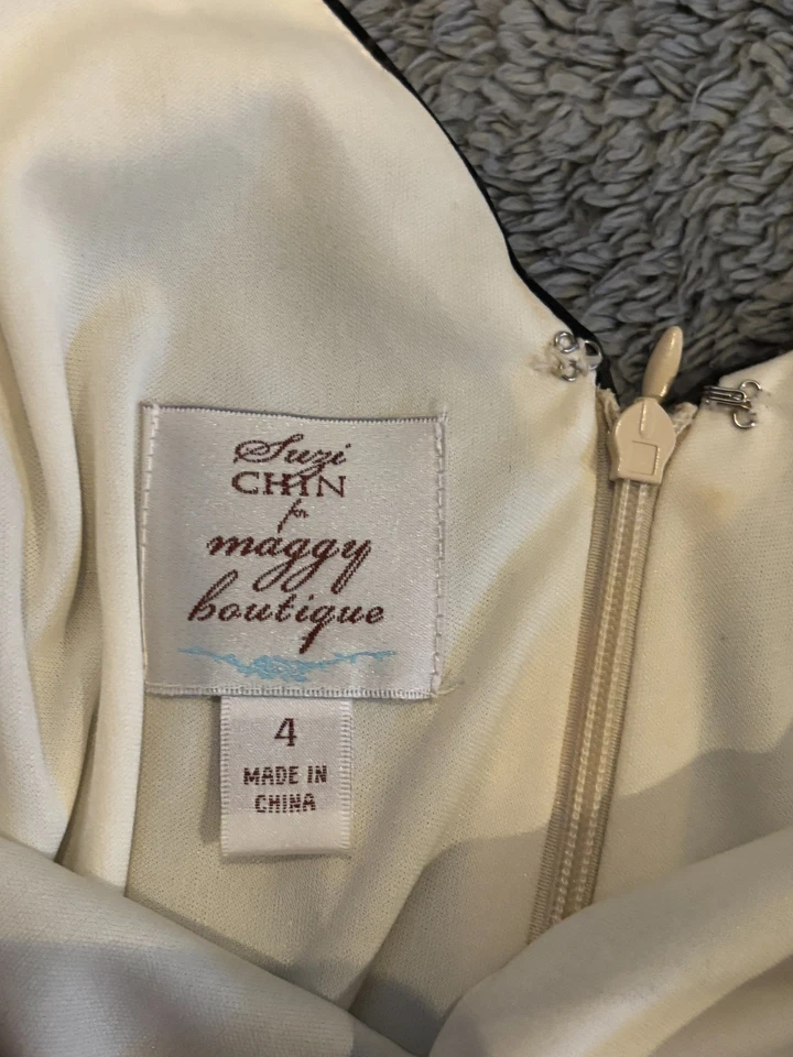 Vestido recto acanalado negro beige cuello en V talla 4 Suzi Chin for Maggy Boutique para mujer Foto 2 de 4