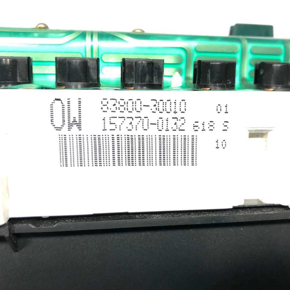 Cuadro de instrumentos Speedo 83800-30010 Toyota Crown S150 1995-2001 3,0 L 2JZ-GE AT 83800-30010 Foto 3 de 3