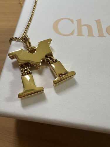 Chloé Initial Alphabet Necklace M Gold Accessory with Box and Dust Bag - Bild 2 von 6