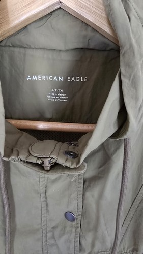 American Eagle Windbreaker – Color Block Tan & Green, Lightweight Style, Size S! - Picture 3 of 5
